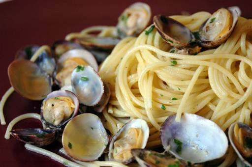 Descrizione: http://www.blogfamily.it/wp-content/uploads/spaghetti-alle-vongole-veraci-041-580x385.jpg